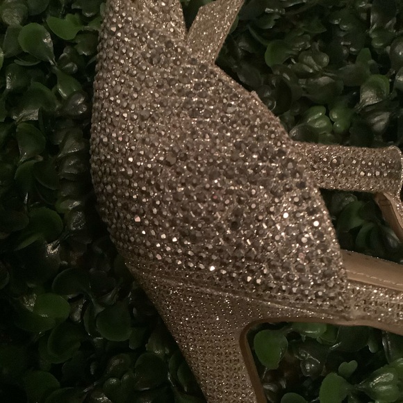 Maripe Natalia Women's Heel - Picture 6 of 7